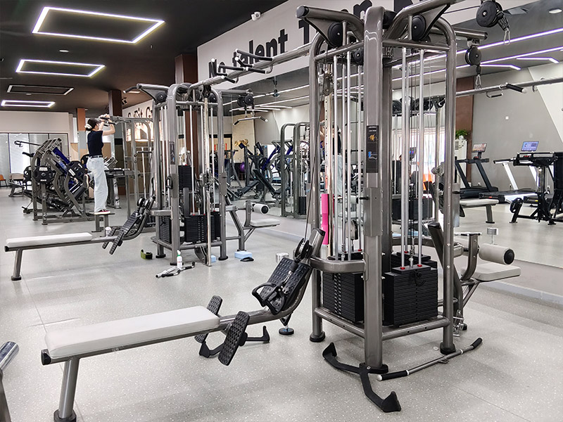 leg extension machine