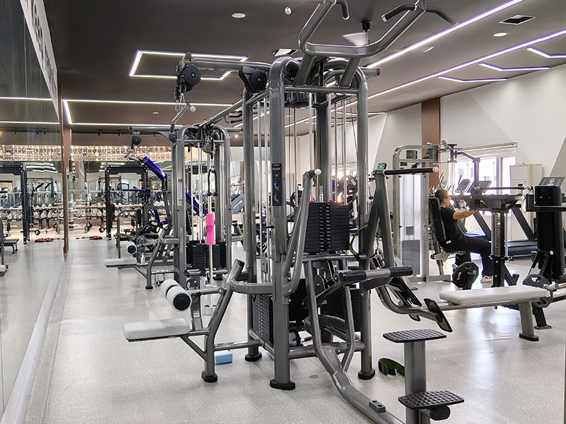 commercial shoulder press machine